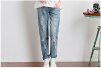 Светло-голубые модные джинсы для беременных